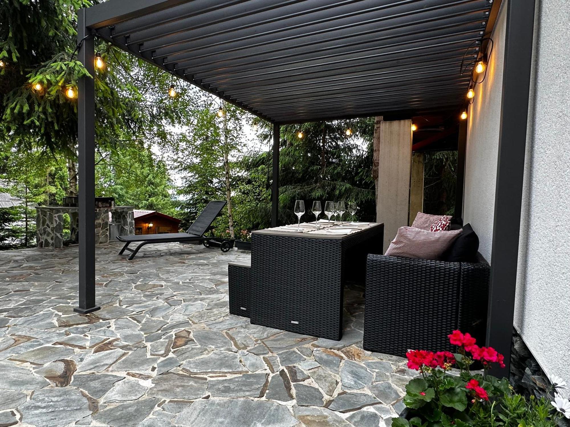 Mountain Chalet - Cabana La Muntele Baisorii Muntele Cacovei  Экстерьер фото
