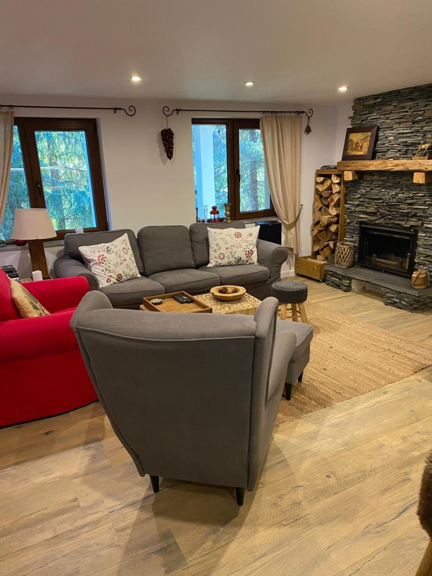 Mountain Chalet - Cabana La Muntele Baisorii Muntele Cacovei  Экстерьер фото